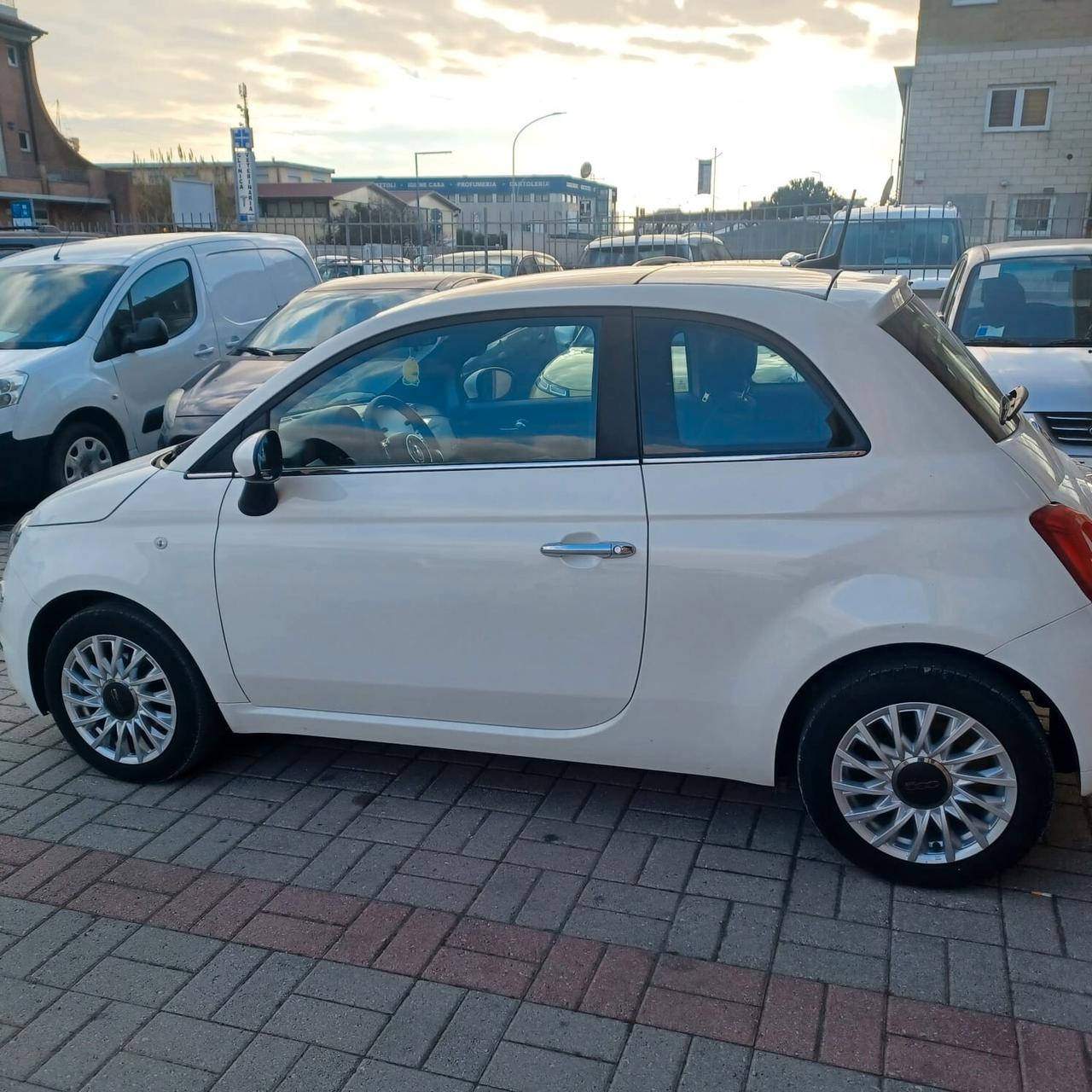 27648KM 500 1.0 HYBRID DOLCE VITA COME NUOVA