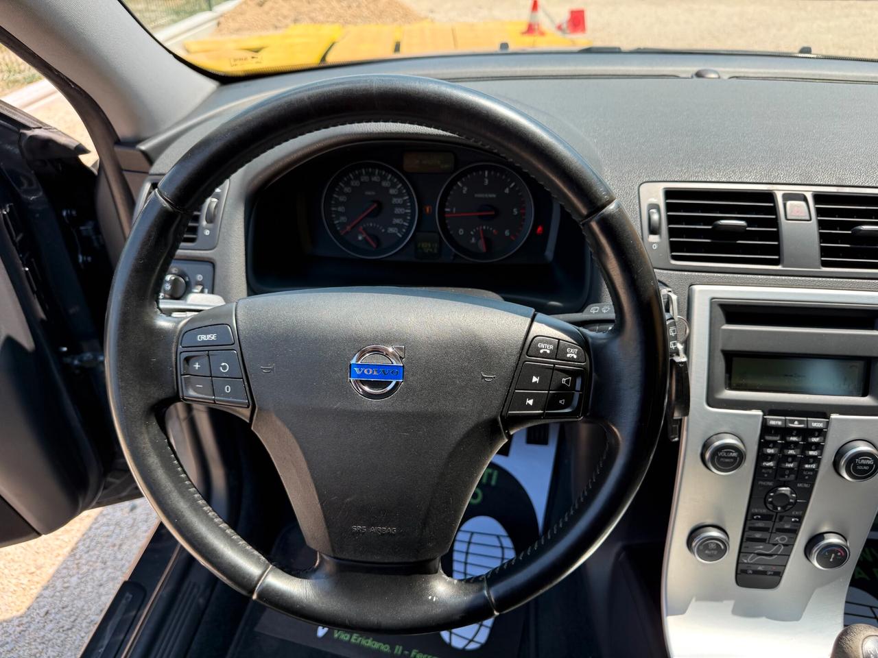 Volvo V50 D2 R-design
