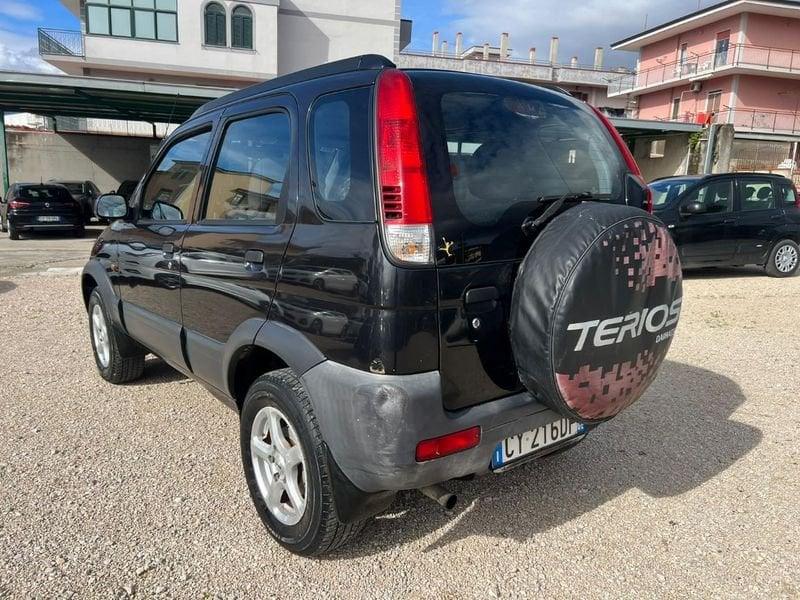 Daihatsu Terios TERIOS 1.300 BENZ/GPL 4WD