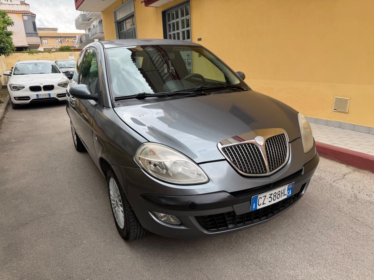 Lancia Ypsilon 1.2 Argento