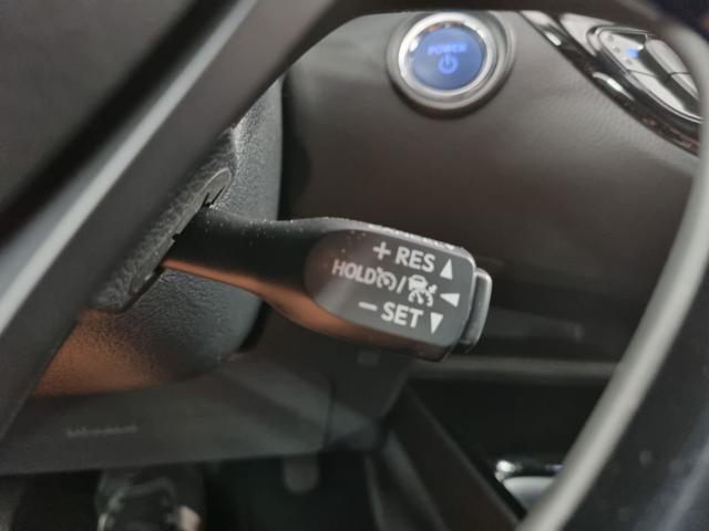 TOYOTA C-HR 1.8 Hybrid E-CVT Dynamic