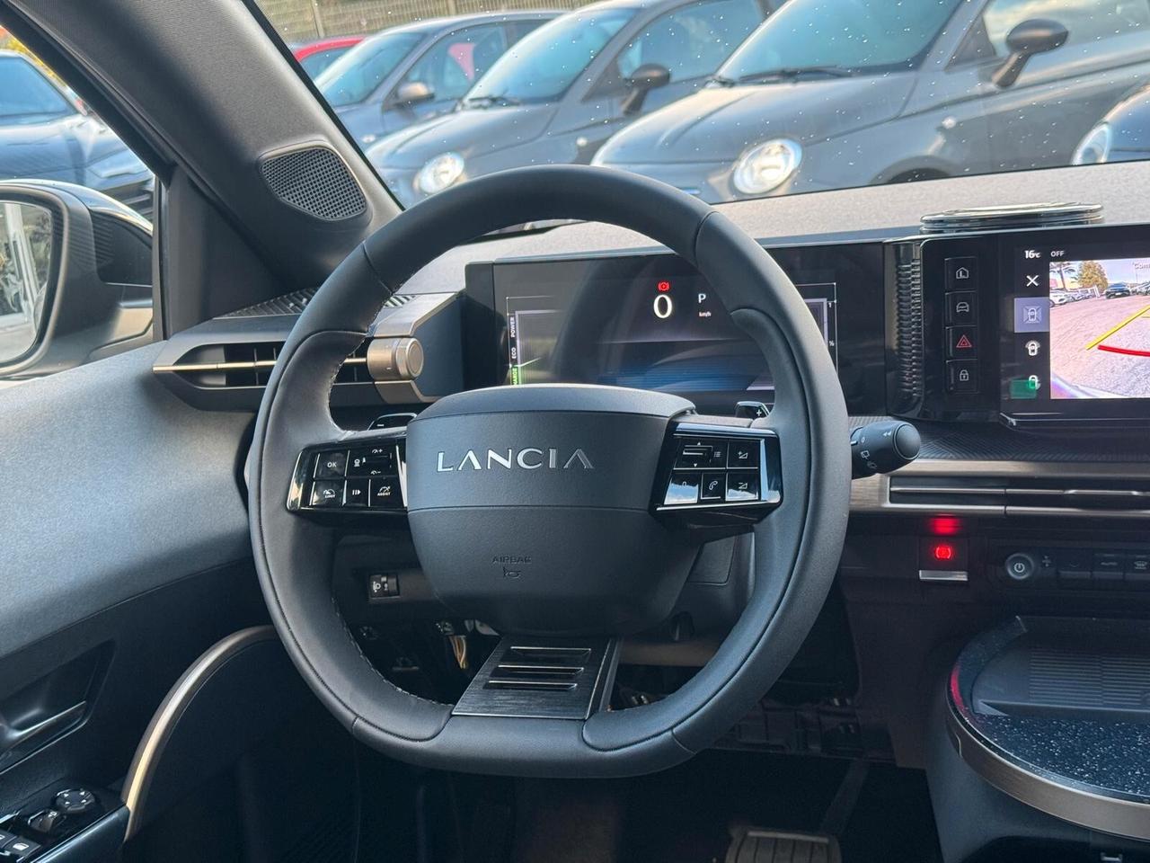 Lancia Ypsilon Hybrid DCT km0 pronta consegna