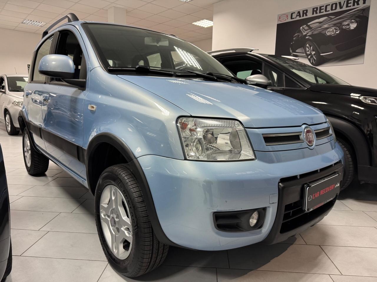 Fiat Panda 1.3 MJT 16V DPF 4x4 Climbing