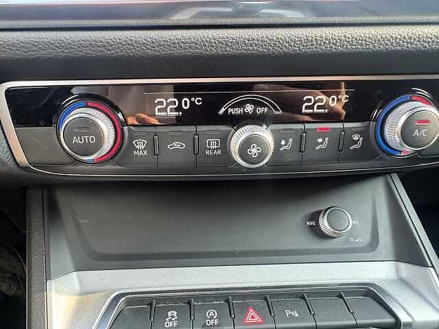 Audi Q3 35 TDI S tronic Business