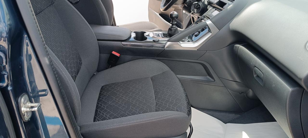Peugeot 3008 BlueHDi 120 S&S Business