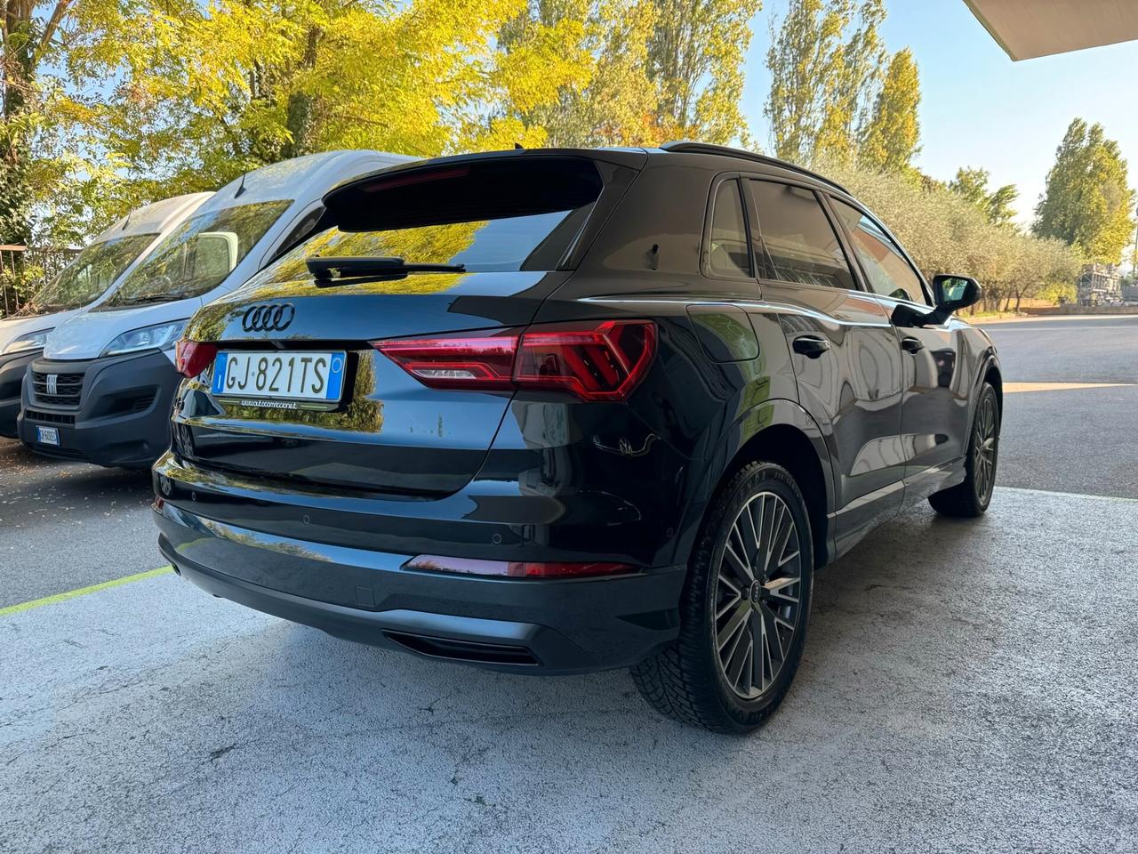 Audi Q3 35 2.0 tdi Sline s-tronic GARANZIA 24 MESI