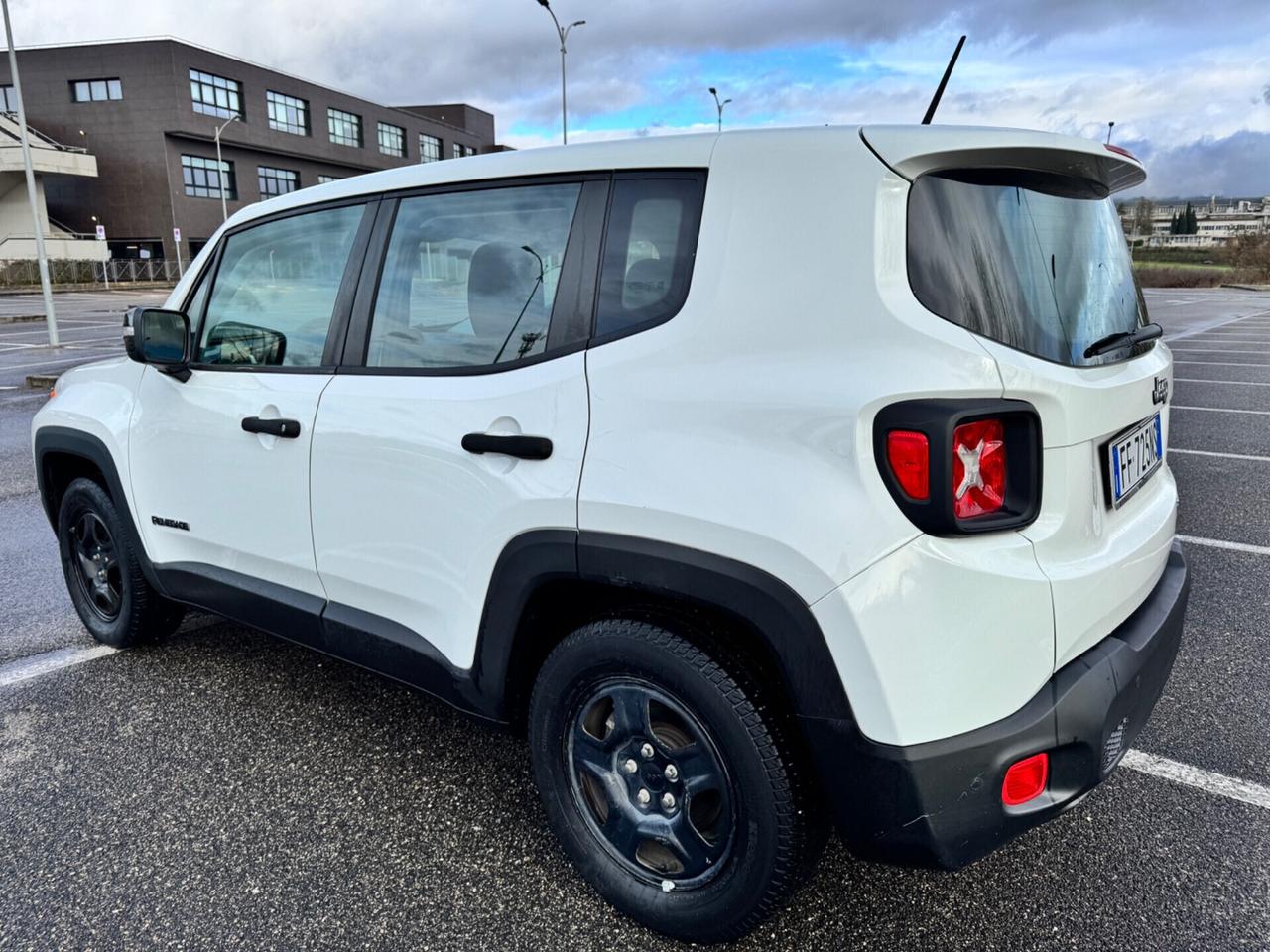 Jeep Renegade 1.6 E-TorQ EVO Sport