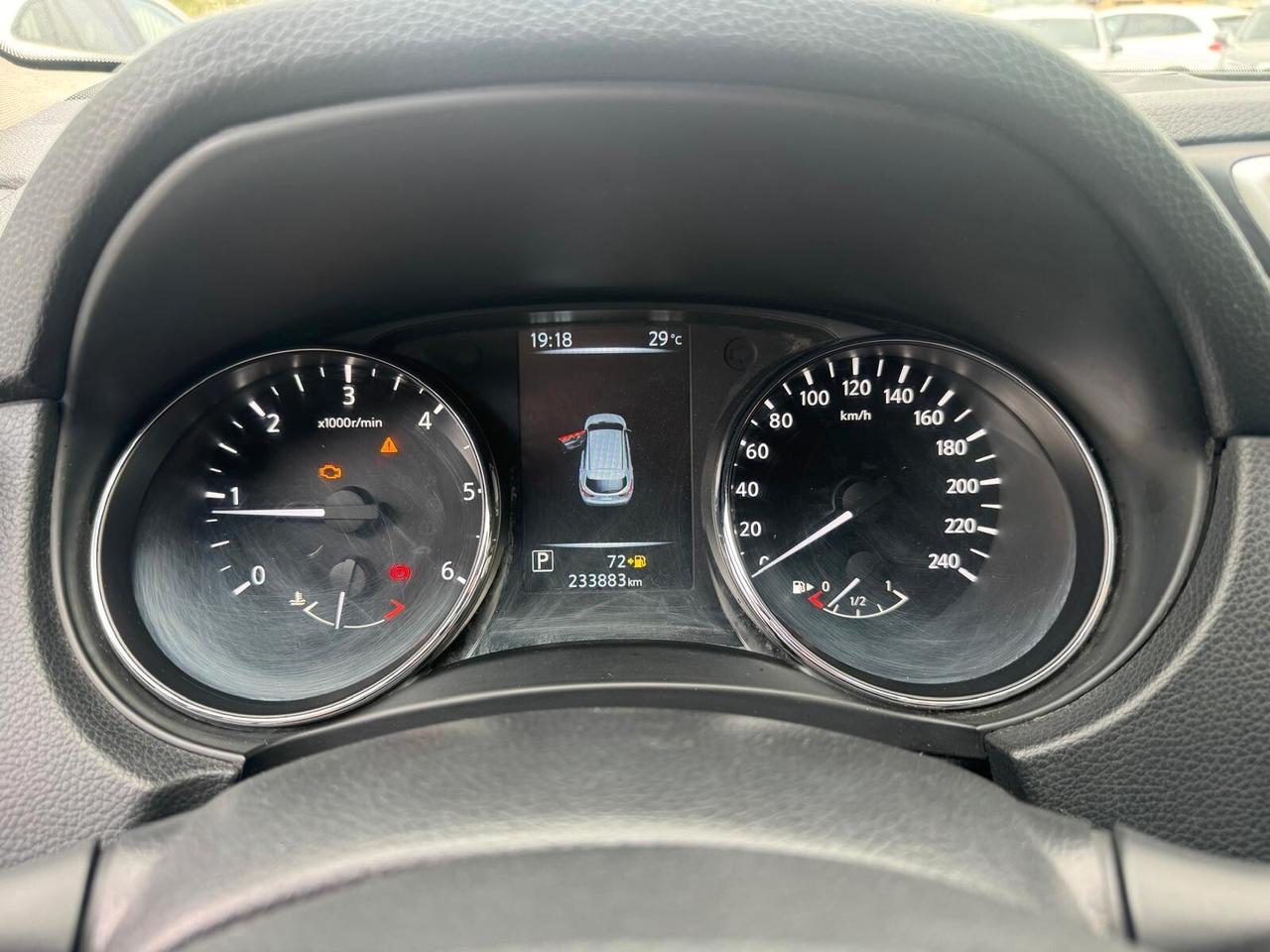 Nissan Qashqai 1.6 dCi automatica 131cv