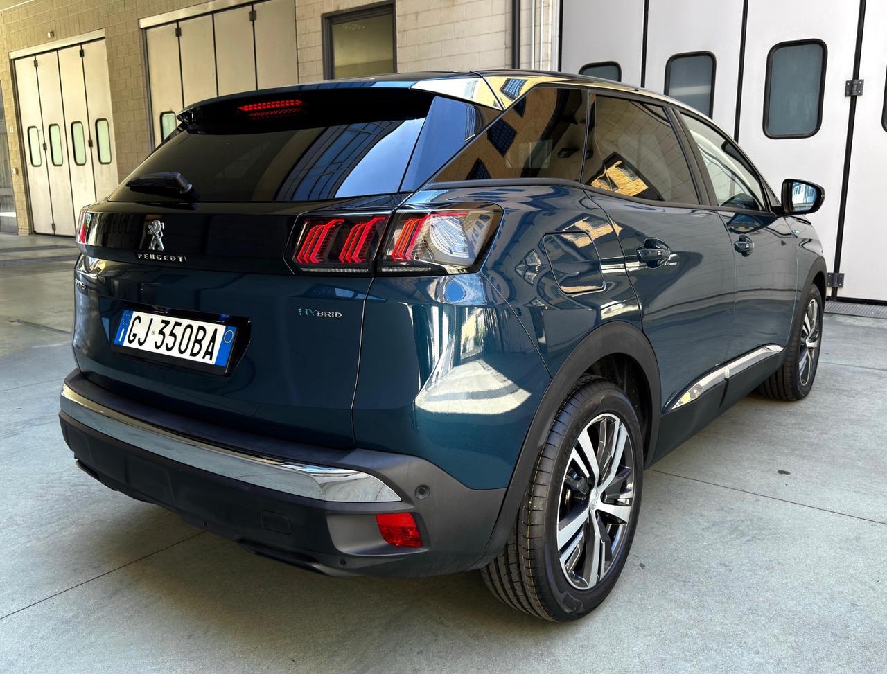 Peugeot 3008 Hybrid 225 e-EAT8 Allure