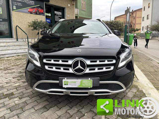 MERCEDES-BENZ GLA 220 d Automatic 4Matic Premium