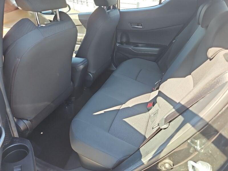 Toyota C-HR 1.8 Hybrid E-CVT Active