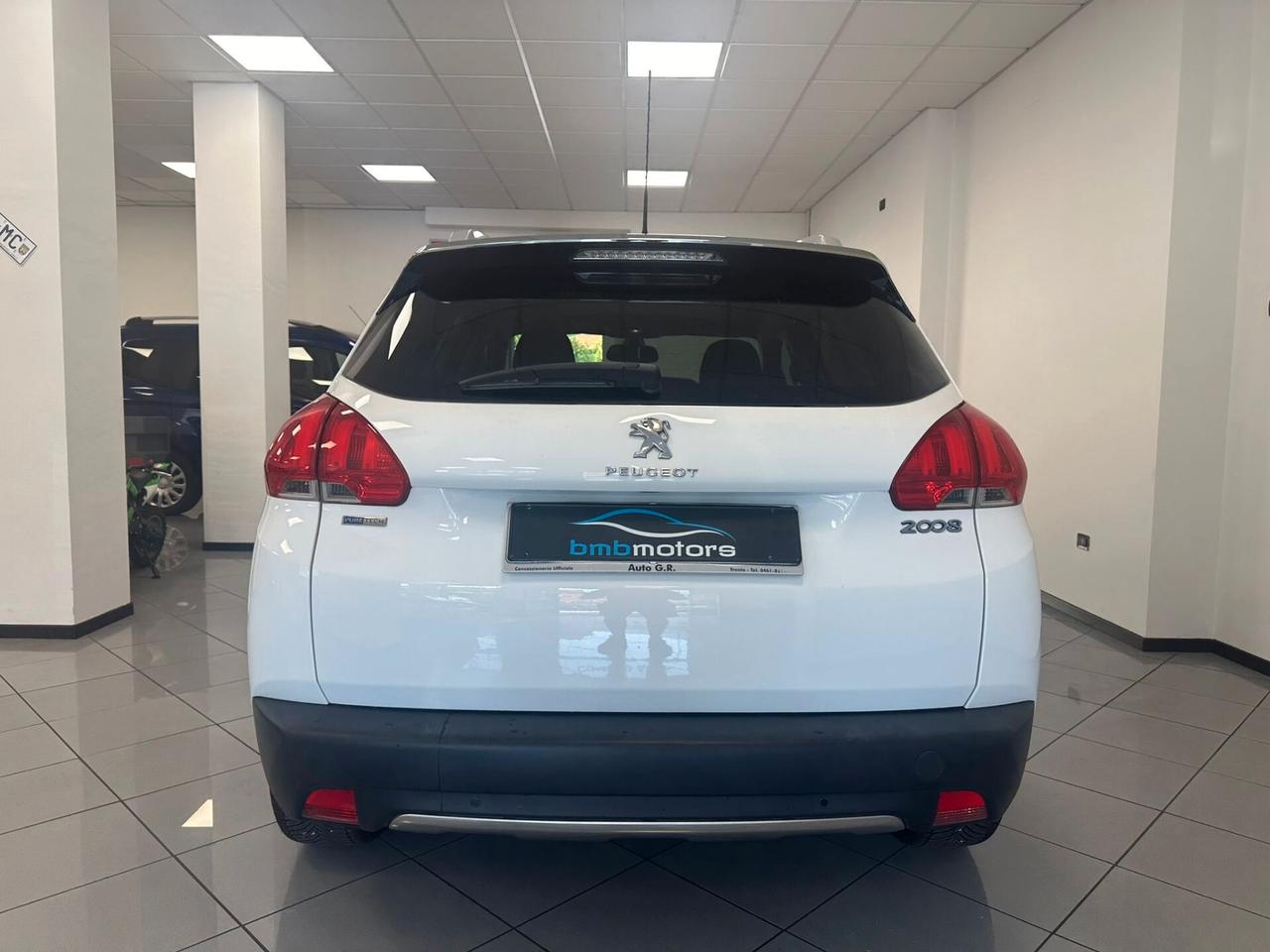 Peugeot 2008 PureTech Turbo 110 S&S Allure