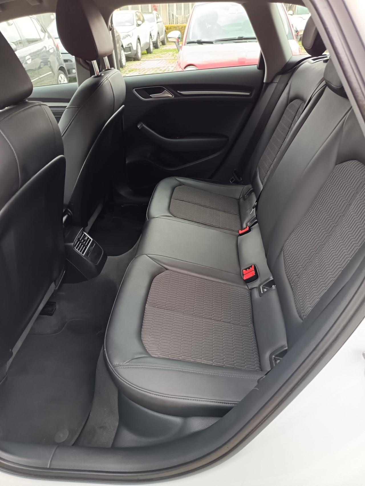 Audi A3 SPB 1.6 TDI S tronic Design