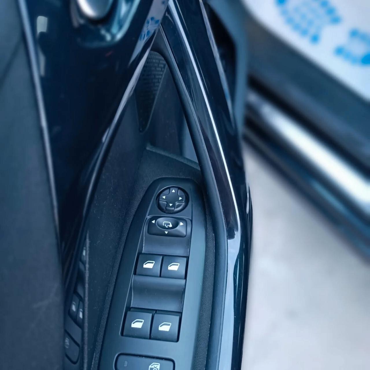 Peugeot 208 BlueHDi GT Line BLOCKSYSTEM