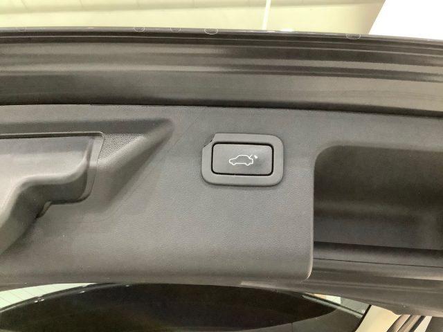 LAND ROVER Discovery Sport 2.0 TD4 180 CV aut HSE
