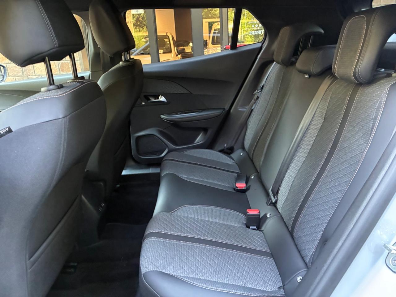 Peugeot 2008 PureTech 100 S&S Allure