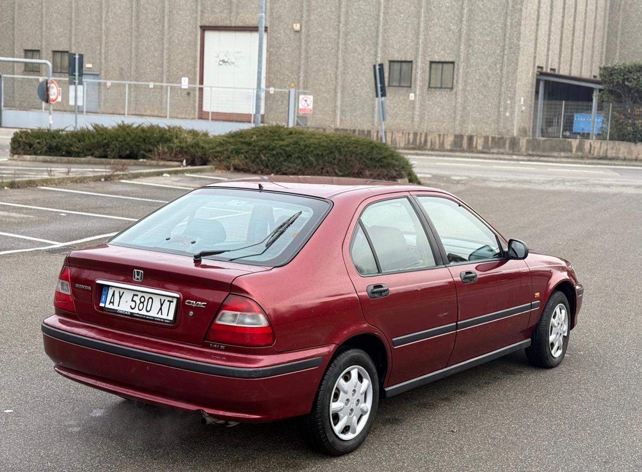 Honda Civic 1.4i 16V cat 5 porte