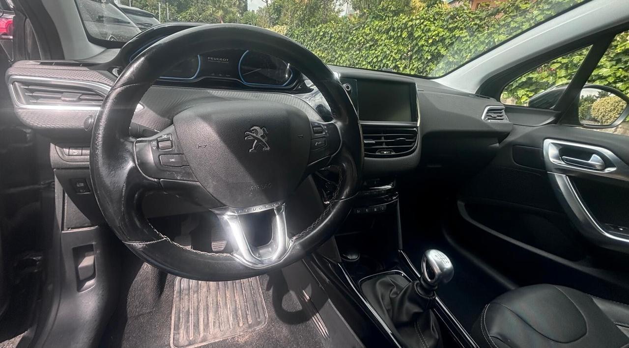 Peugeot 2008 BlueHDi 120 S&S Allure