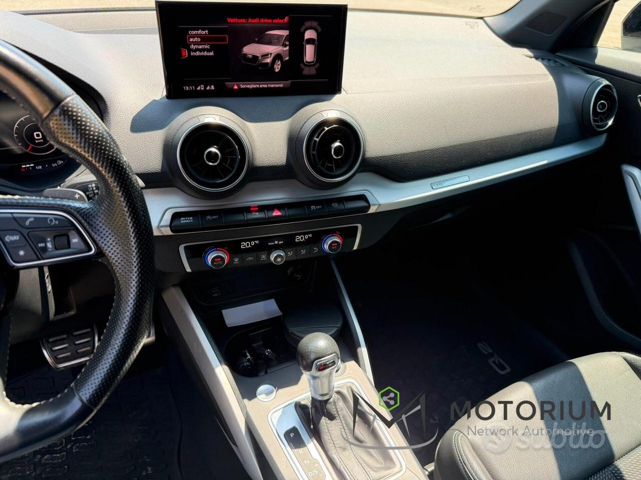 Audi Q2 30 1.6 tdi Identity Black s-tronic my20