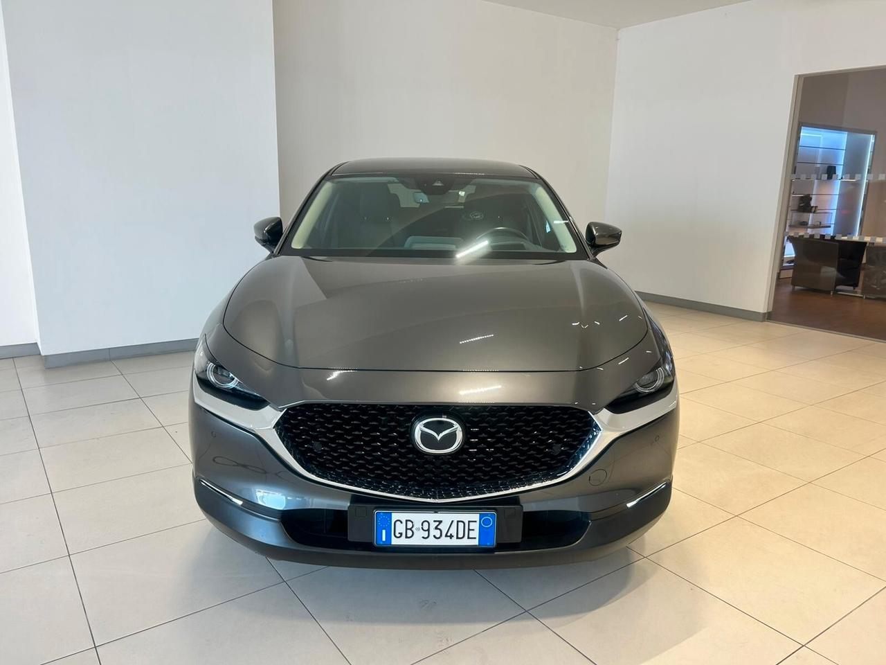 1.8L Skyactiv-D 2WD Executive + Apparance Pack