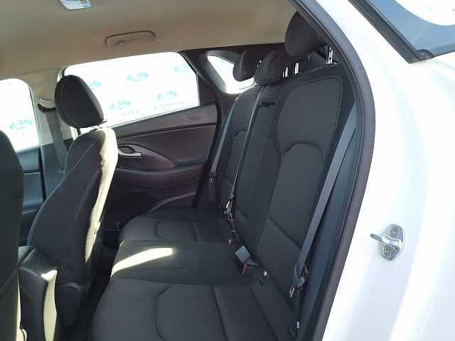 Hyundai i30 1.6 CRDi 110CV DCT 5 porte Comfort