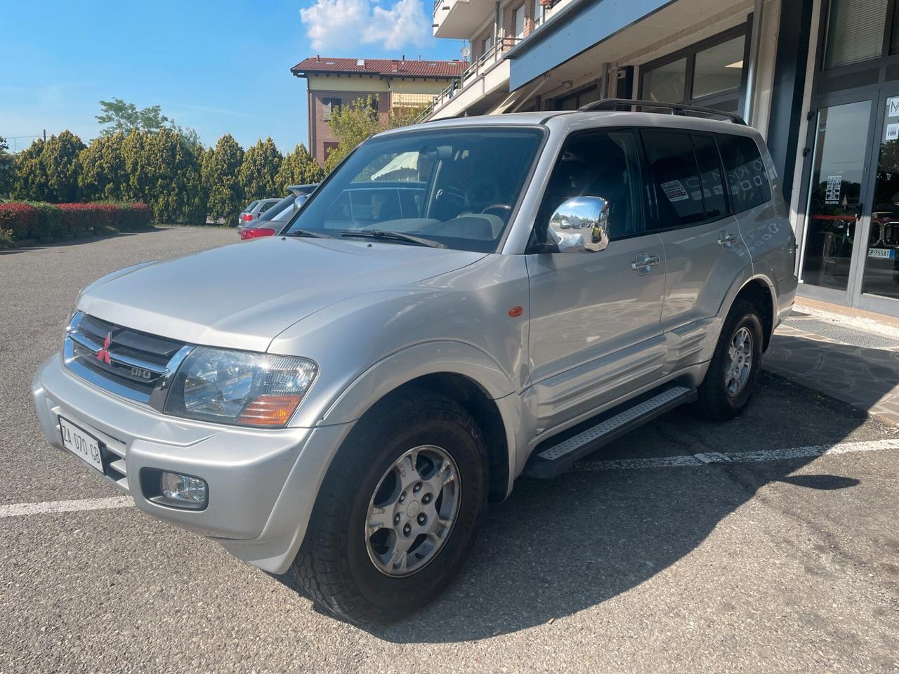 Mitsubishi Pajero III 3.2 16V DI-D 5p. GLX 7p.