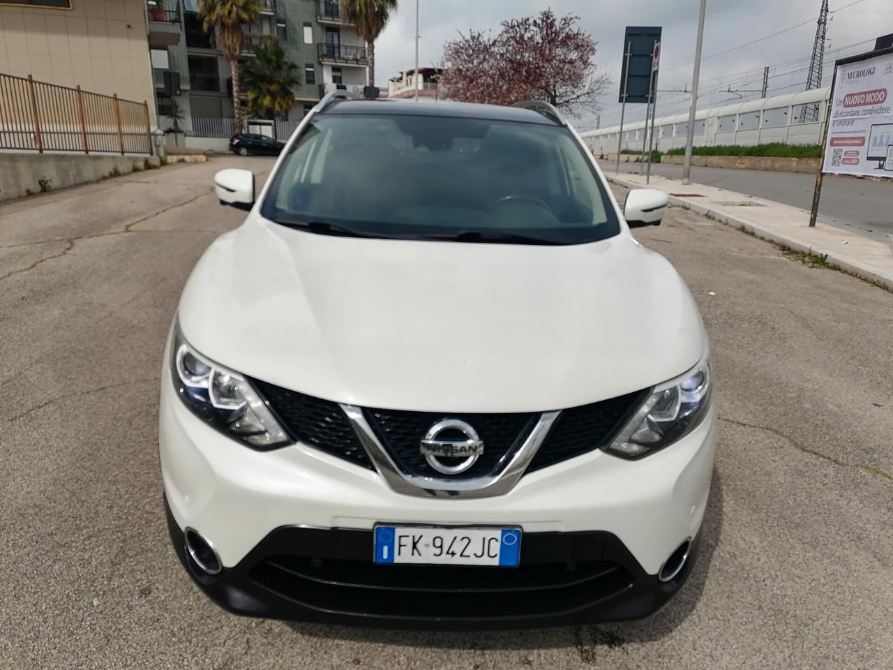 Nissan Qashqai 1.5 dCi TEKNA TETTO PANORAMICO 2017