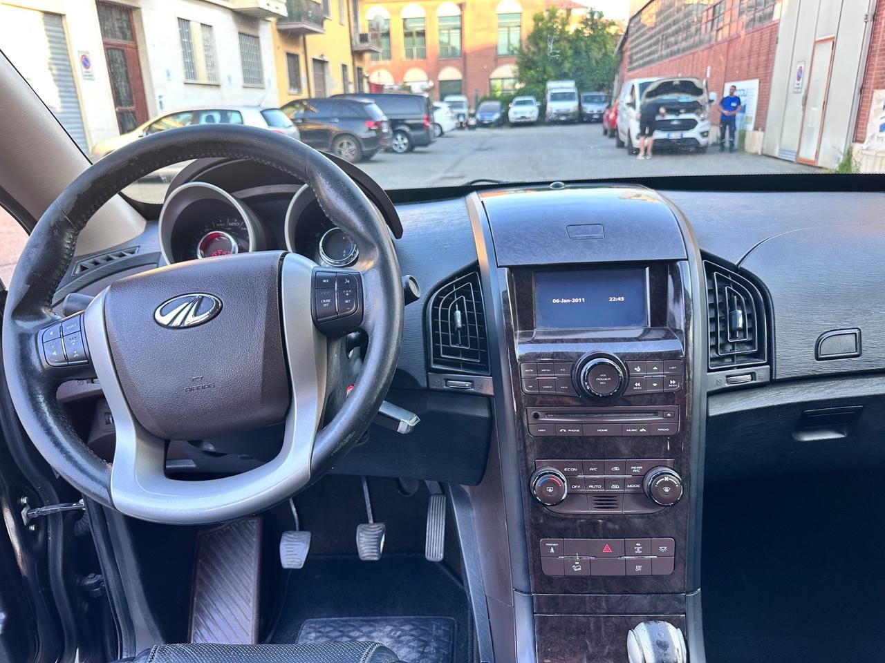 Mahindra XUV500 2.2 16V AWD W8
