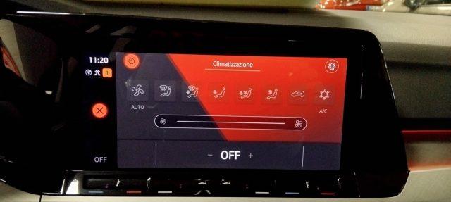 VOLKSWAGEN Golf VAR. 1.0 eTSI EVO DSG Life MILD HYBRID