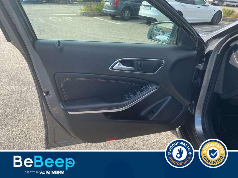Mercedes-Benz GLA 200 D SPORT 4MATIC AUTO