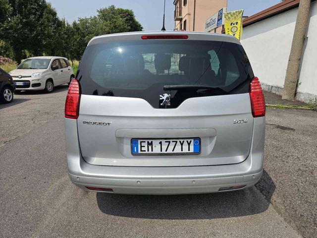 PEUGEOT 5008 2.0 HDi 150CV Allure - 7 POSTI