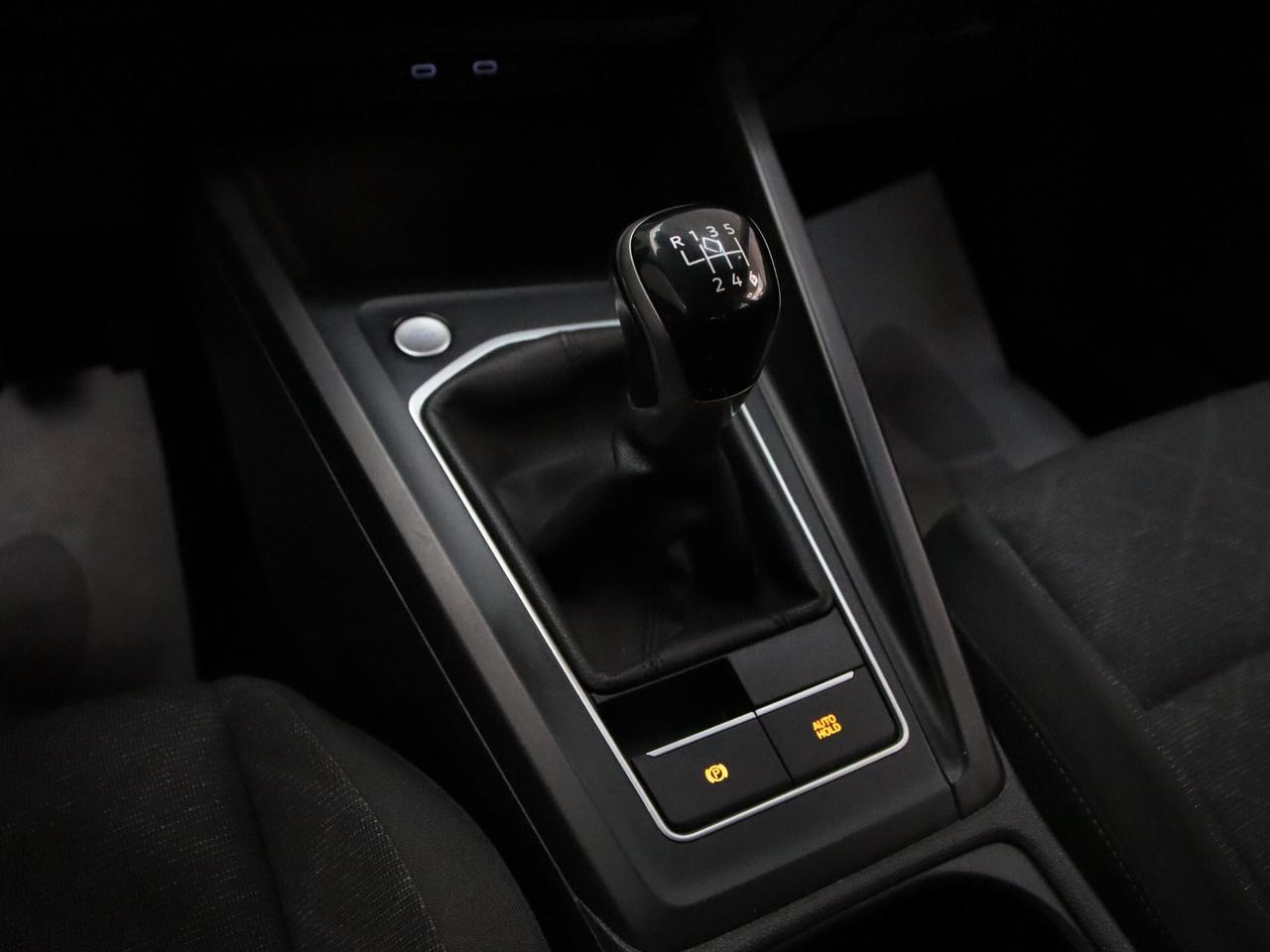 VOLKSWAGEN GOLF VIII 2020 1.0 tsi evo Life 110cv NEOPATENTATI IVA ESPOSTA