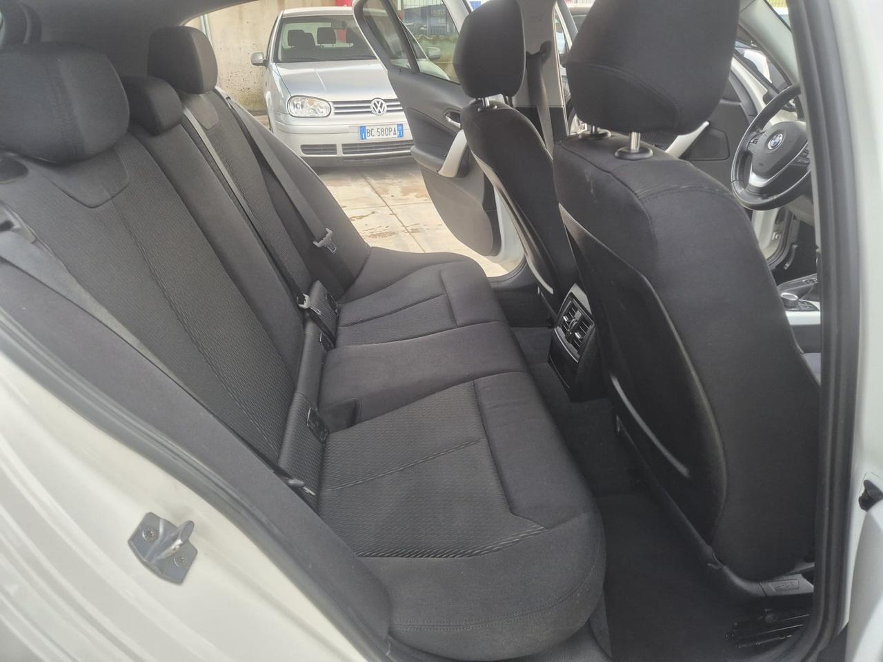 Bmw 116 116d 5p. Efficient Dynamics Urban