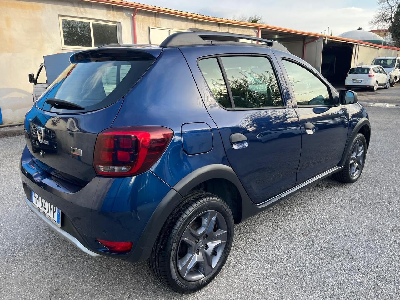 Dacia sandero stepway-0.9 tce-benz-2017