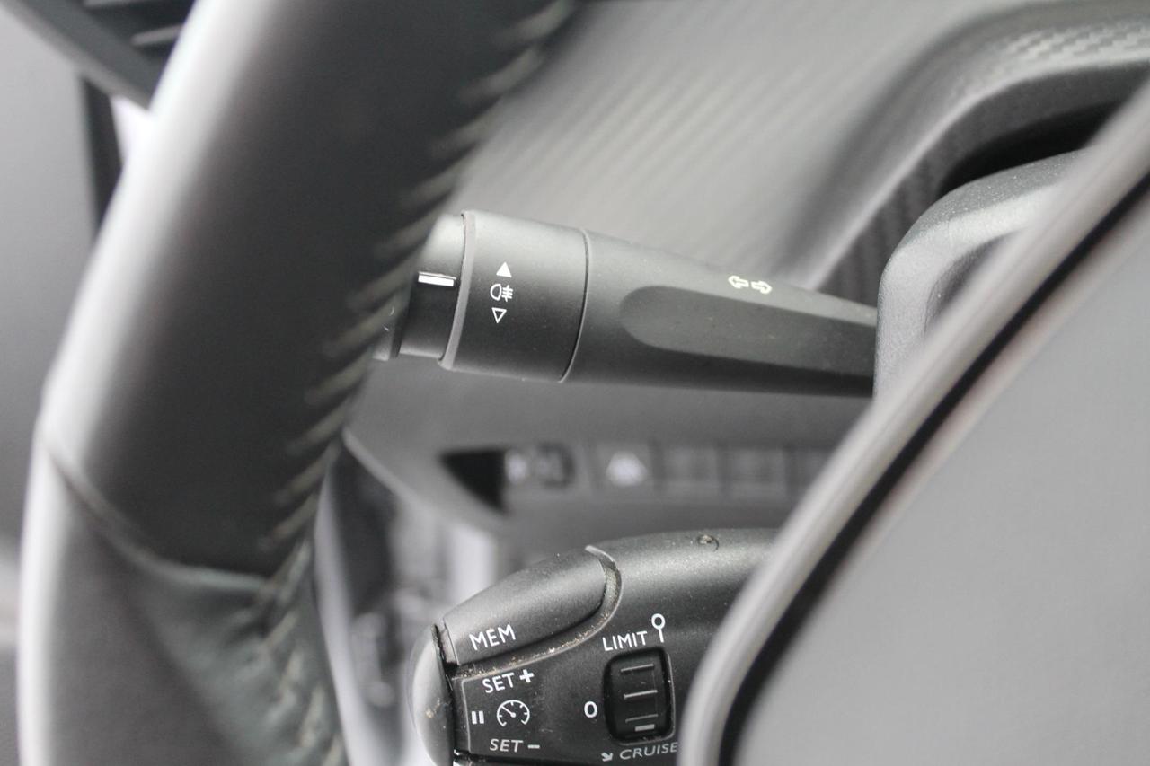 Peugeot 208 1.5 bluehdi Active Pack 100 Cv.