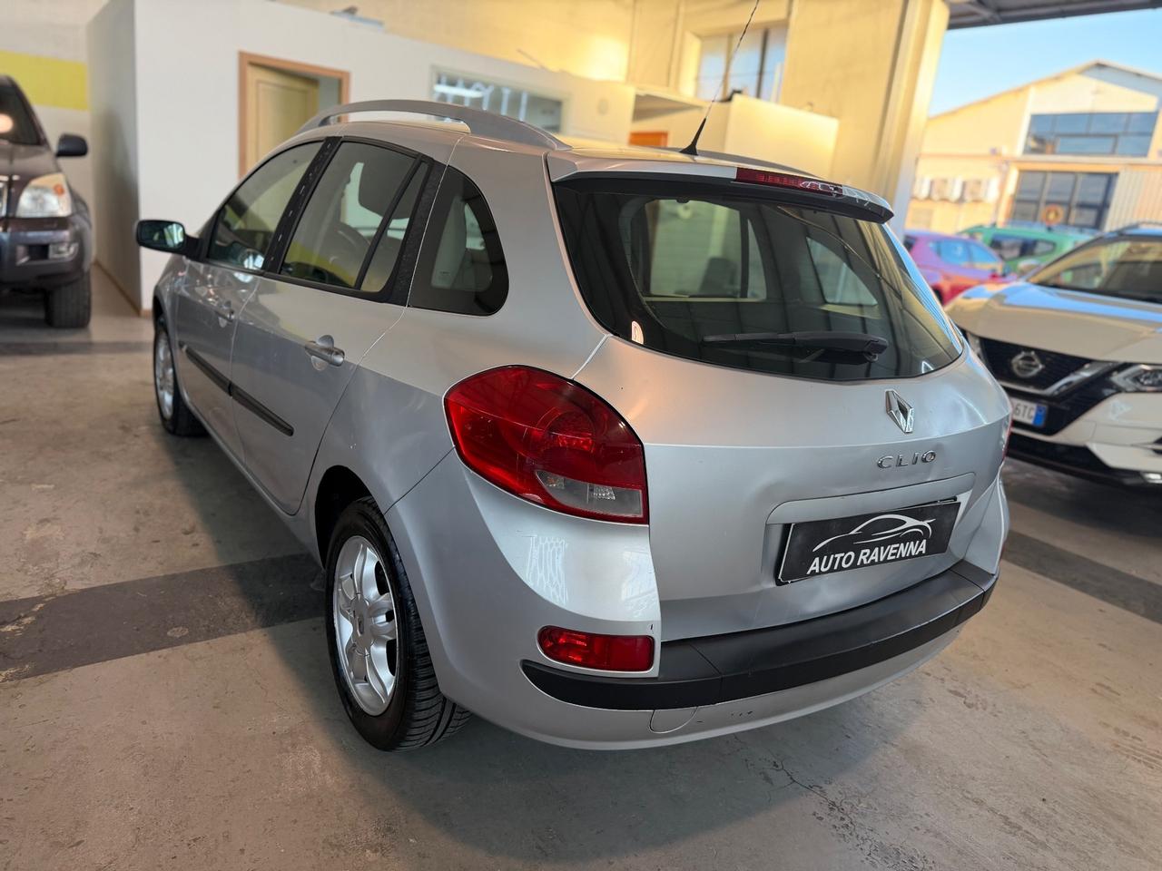 Renault Clio 1.2 16V SporTour Dynamique Neopatentati