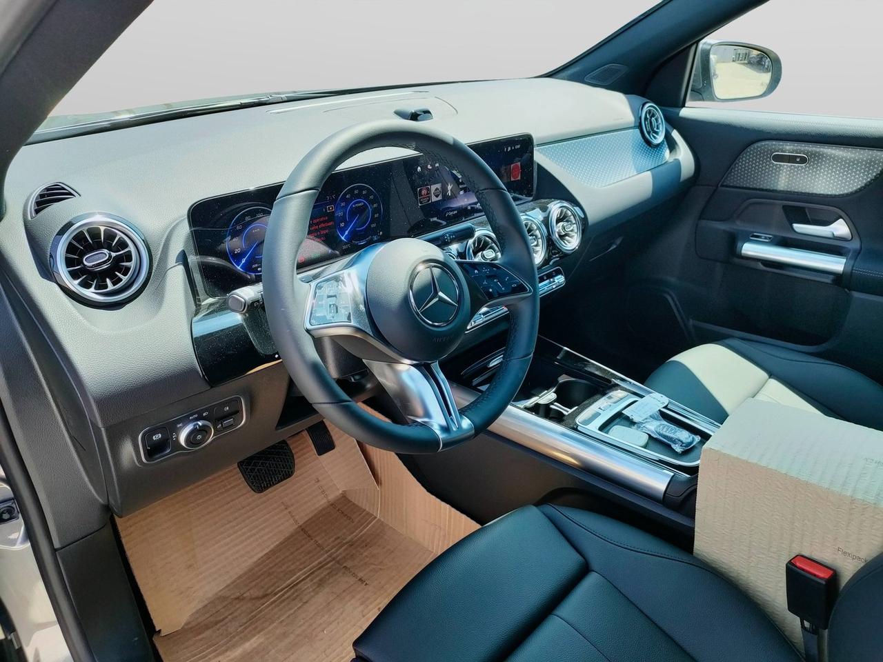 Mercedes-Benz EQA 300 4MATIC