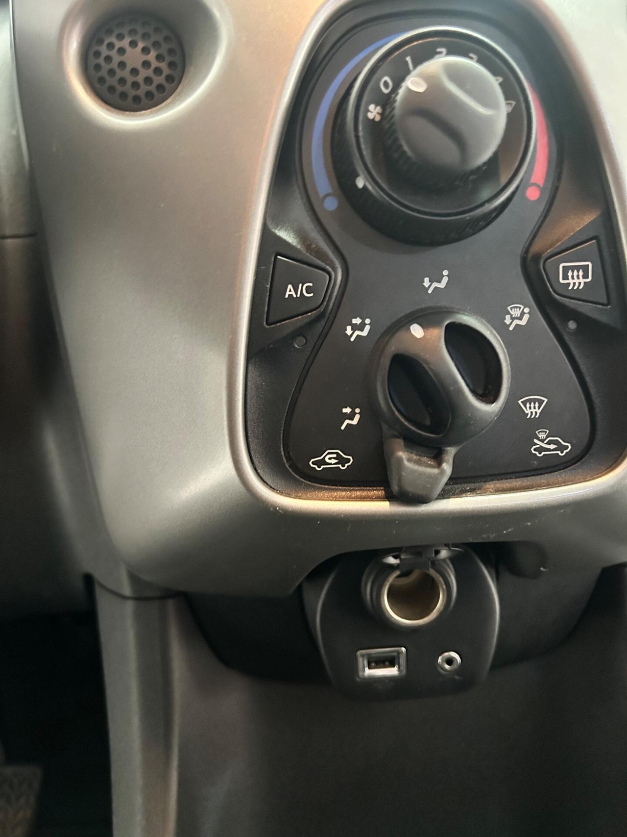 Citroen C1 12mesi di garanzia *PREZZO PROMO*
