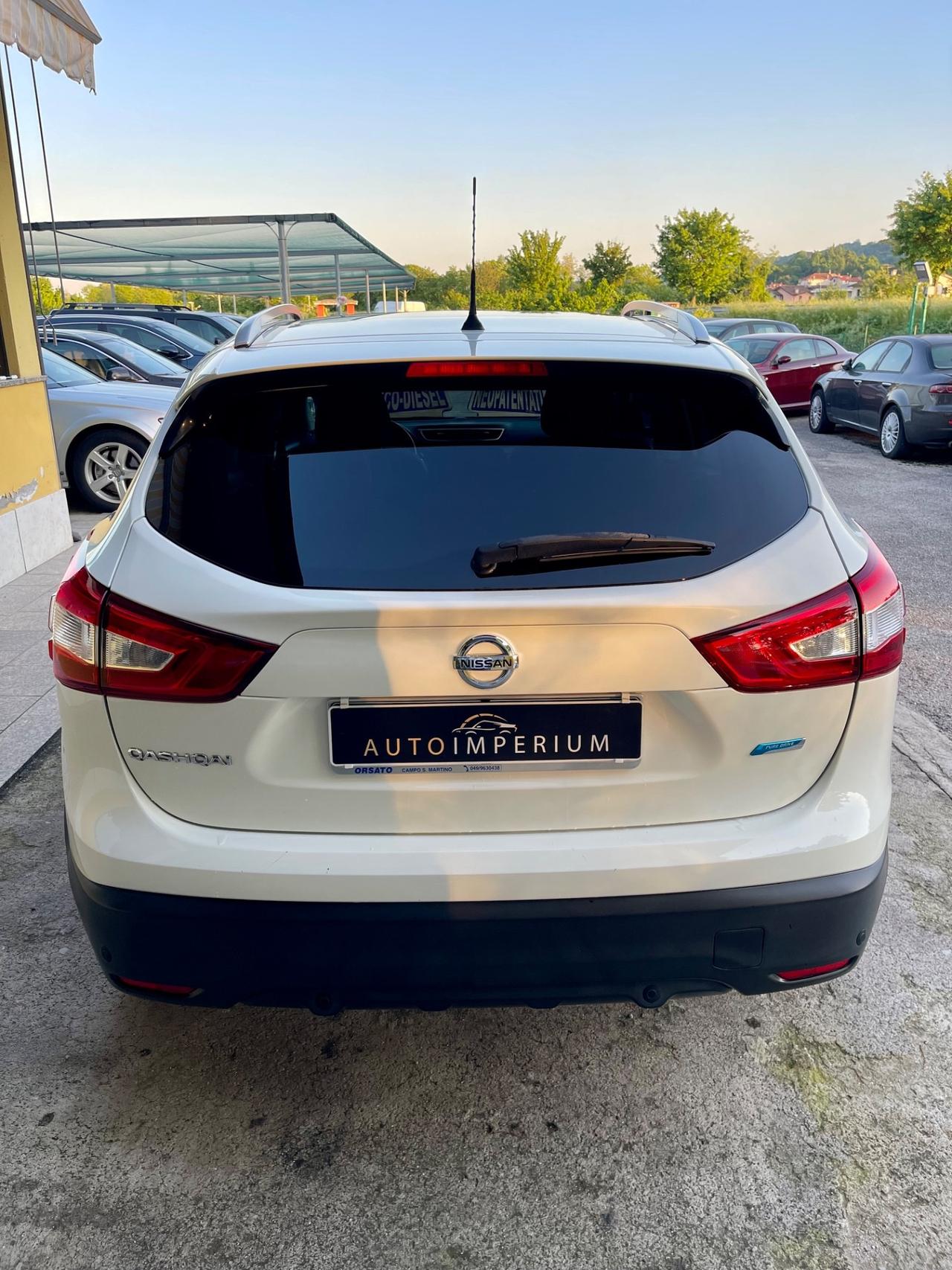Nissan Qashqai 1.5 dCi 8kw N-Connecta Full op UNIPROP