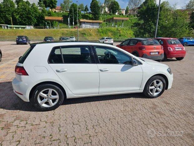 Volkswagen Golf 7 benzina/metano bassi consumi