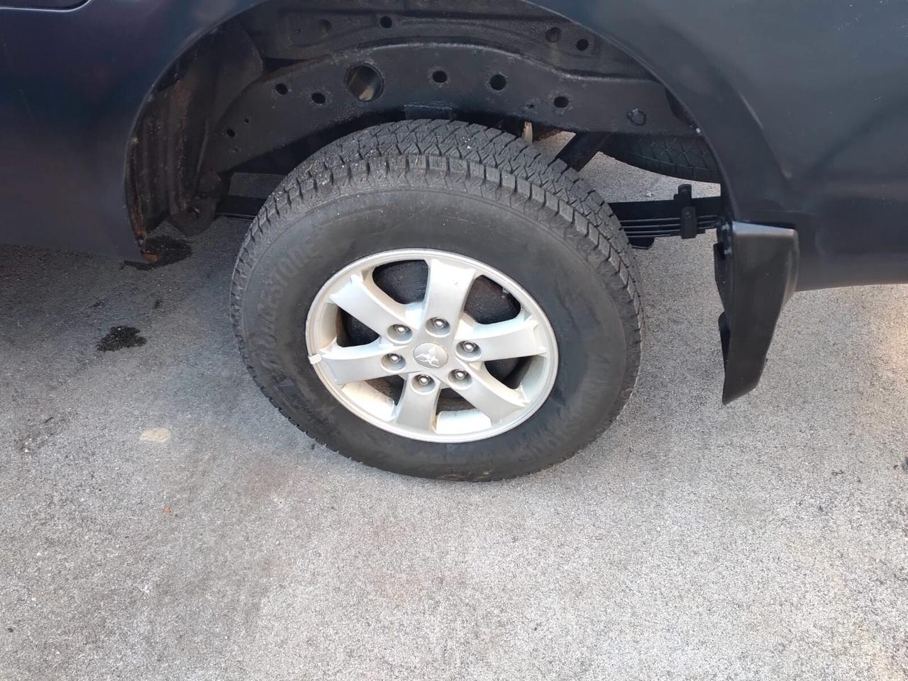 Mitsubishi L200 2.5 DI-D/136CV Club Cab Invite DPF