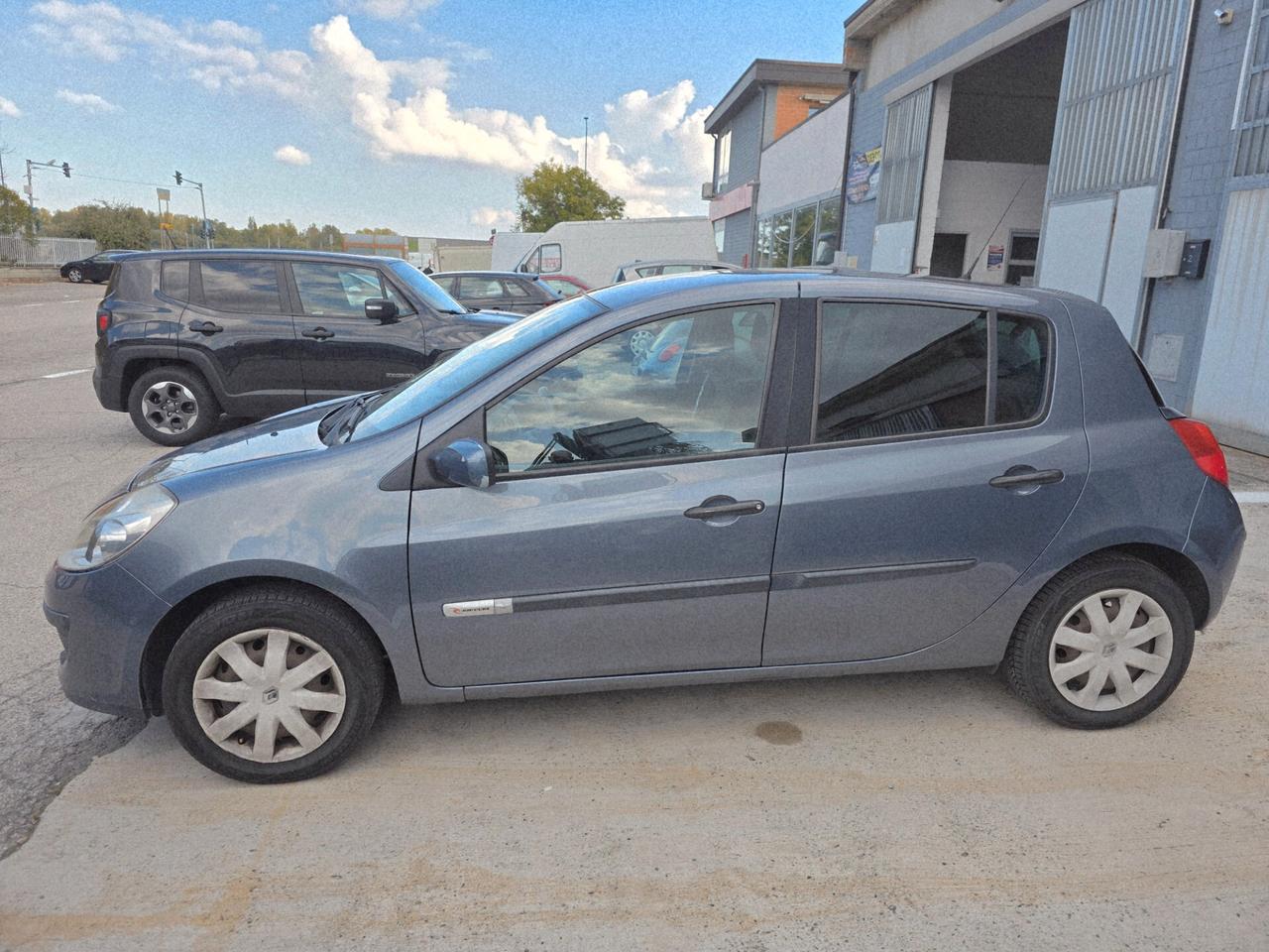 Renault Clio 1.2 16V 5 porte GPL Confort