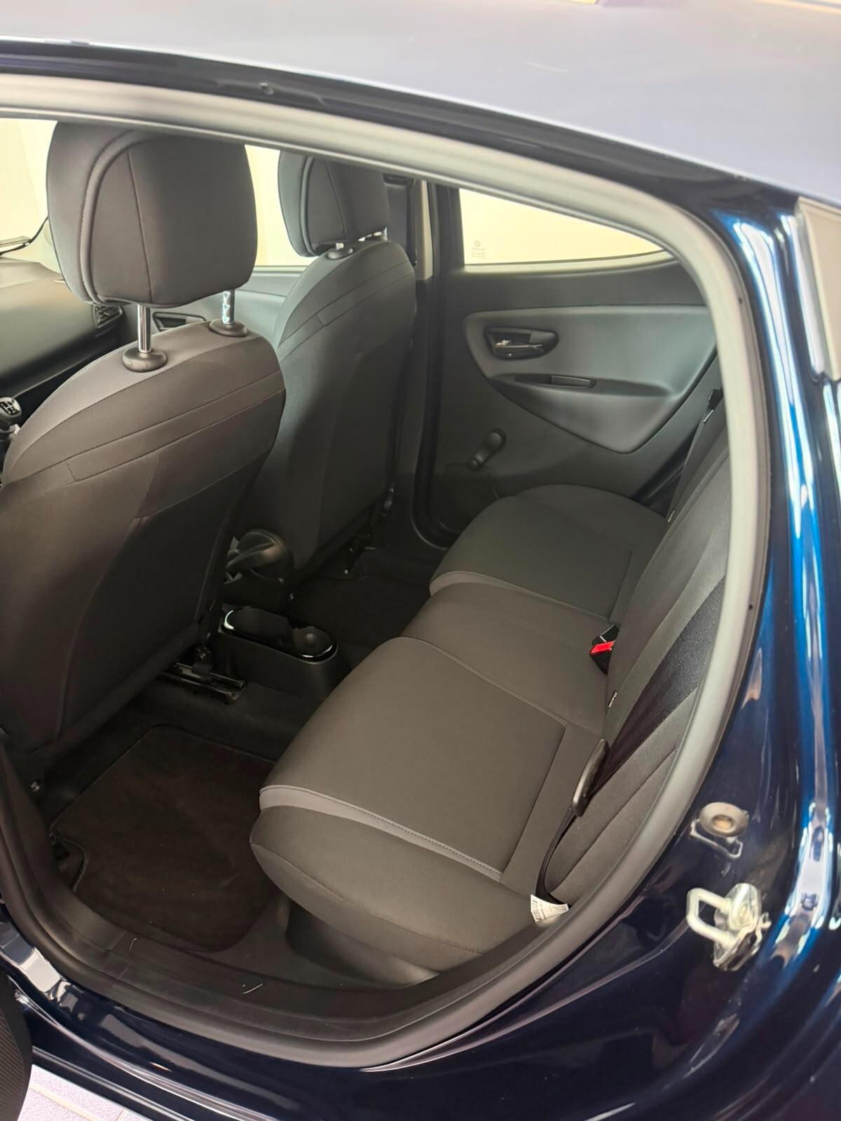 Lancia Ypsilon 1.2 69 CV 5 porte S&S Gold