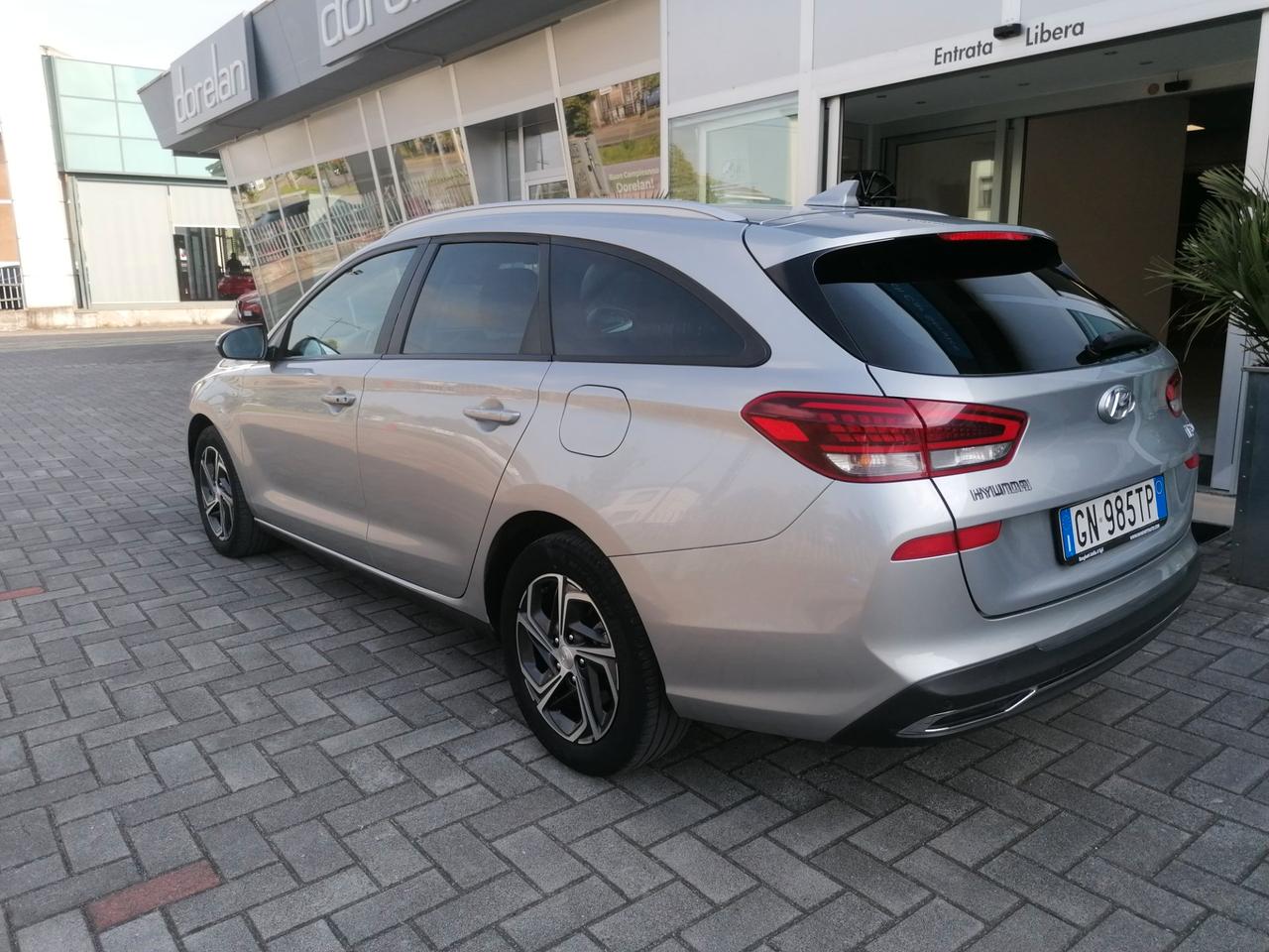 Hyundai i30 Wagon 1.0 t-gdi 48V CarPlay / AndroidAuto Fari LED