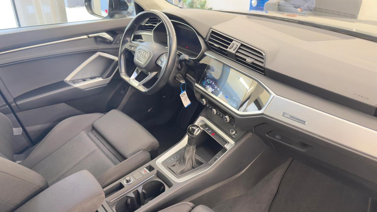 Audi Q3 35 TDI S tronic Business Advanced