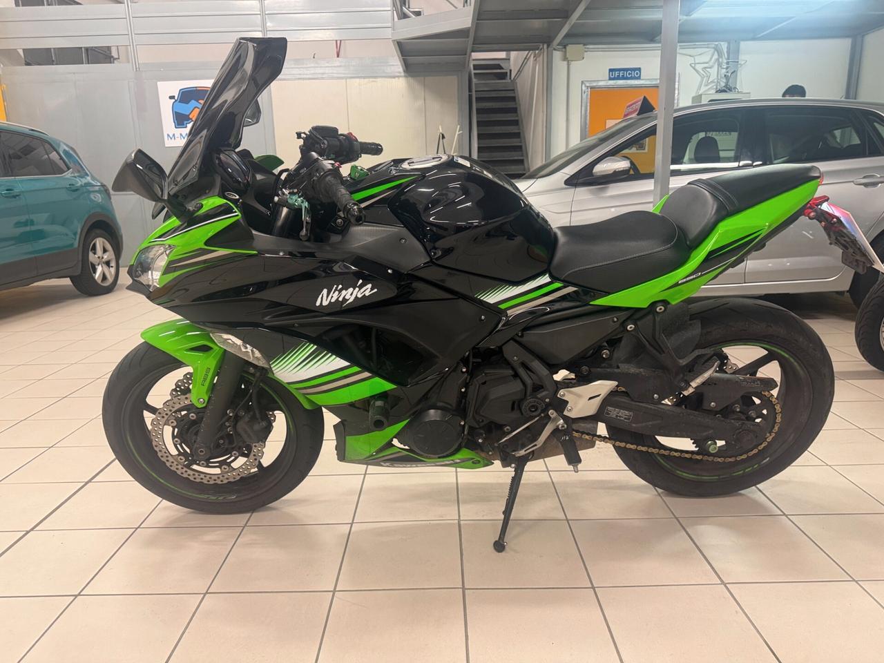 Kawasaki Ninja 650 DEPOTENZIATA 35 KW GUIDABILE CON A2