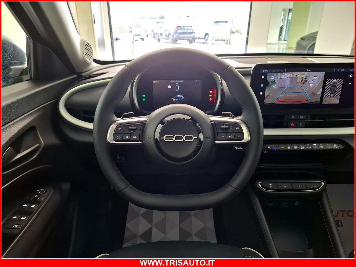 FIAT 600 1.2T MHEV DCT POP NEOPATENTATI (FARI LED)