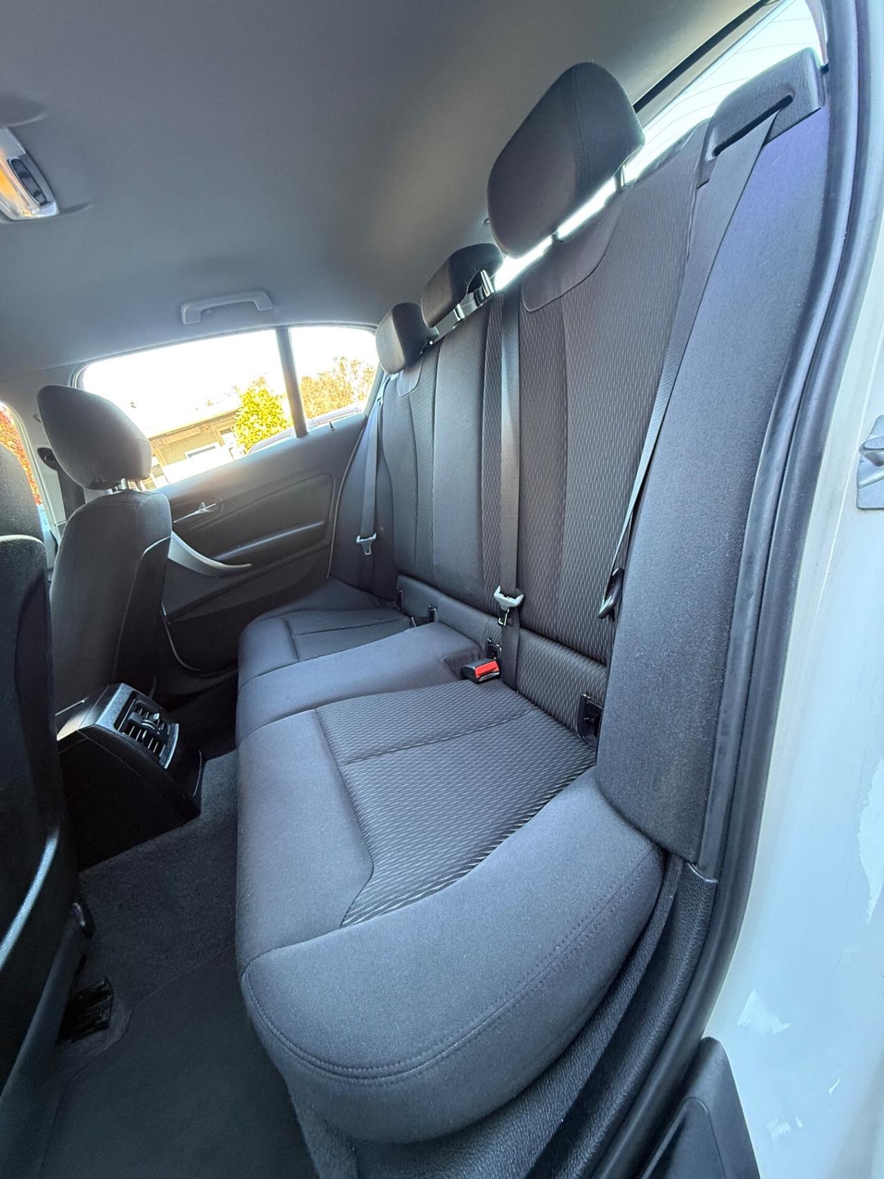 Bmw 118d 5p. Sport,Climatronic bizona,Xeno+Led,cerchi in lega,sensori di parcheggio,ecc.