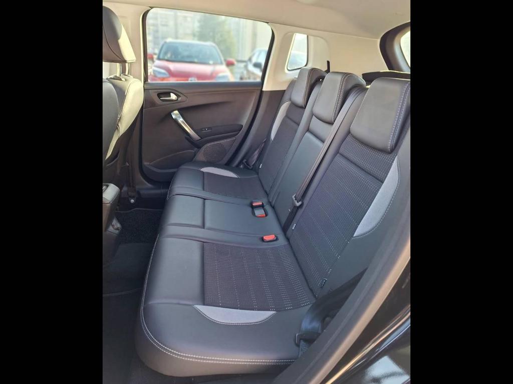 Peugeot 2008 1.6 e-HDi Allure ETG