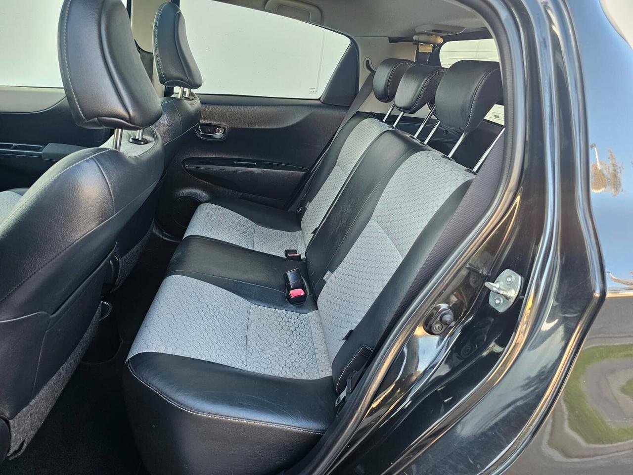 Toyota Yaris 1.3 benzina